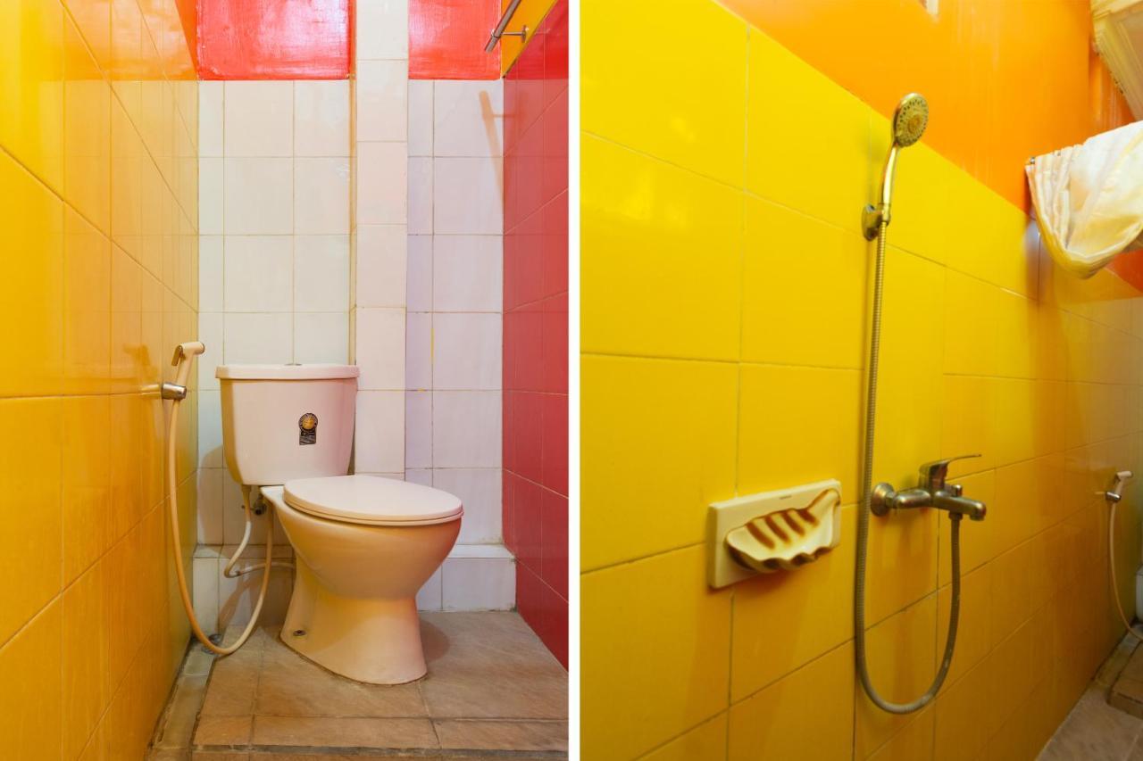 Homestay Gayatri Sawojajar Near Univ Negeri Malang Kampus 2 Mitra Reddoorz Ngoại thất bức ảnh