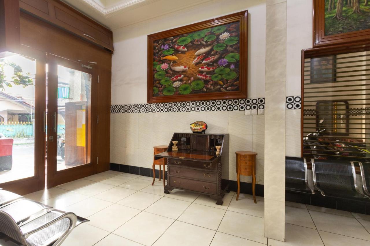 Homestay Gayatri Sawojajar Near Univ Negeri Malang Kampus 2 Mitra Reddoorz Ngoại thất bức ảnh